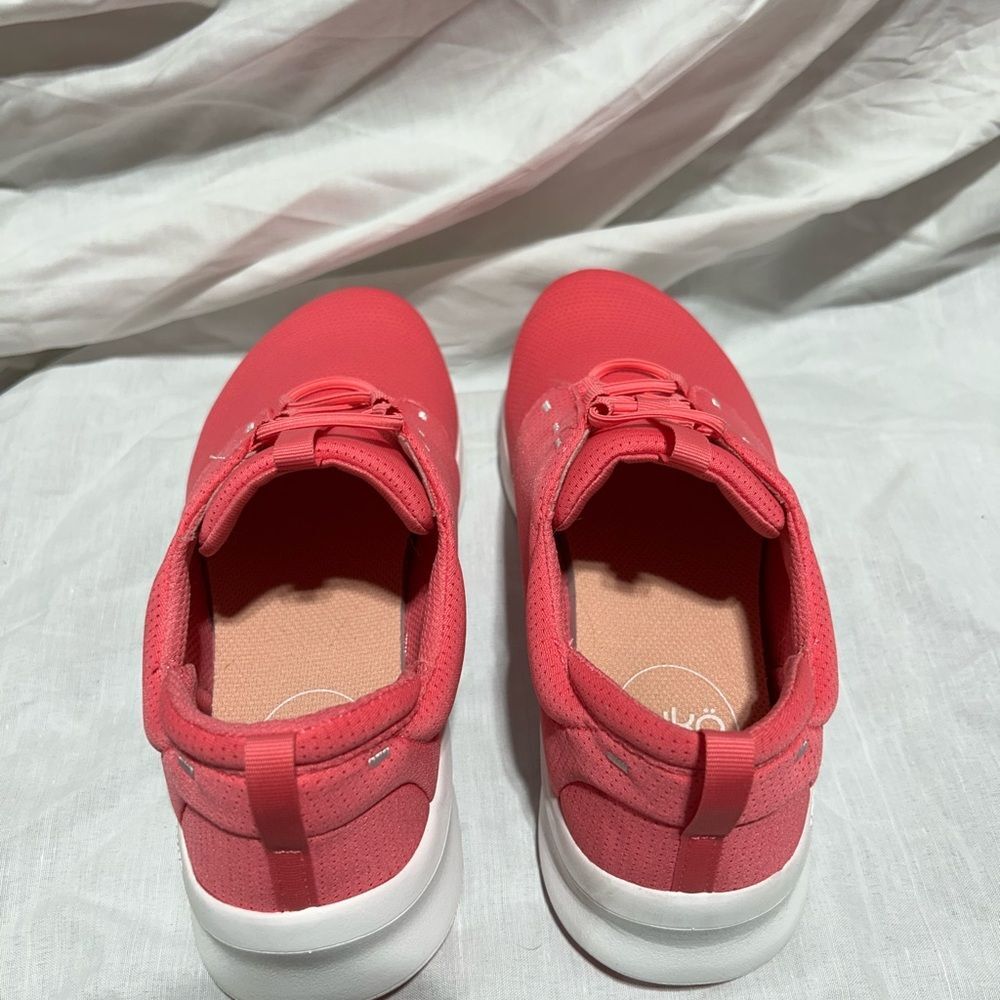 Ryka Renew Washable Slip on Bungee Recovery Sneakers - Picture 2 of 6